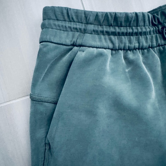 Lululemon Softstream pant Sage Green size 4 full length pull on - Picture 5 of 7